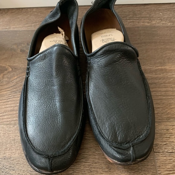 Shoes - Picture 3 of 9